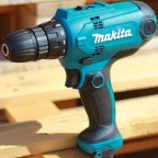 Шуруповерт сетевой Makita DF0300